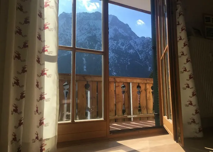 Alpenfreund شقة *