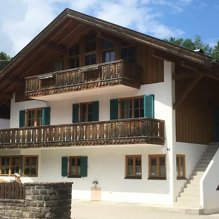 Alpenfreund Apartamento *